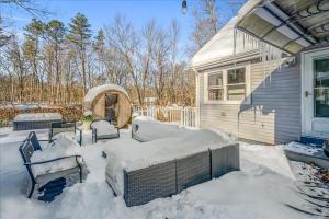 Billede fra billedgalleriet på Poconos Summit - Indoor Hot Tub - Sauna - Games i Stillwater Lake Estates