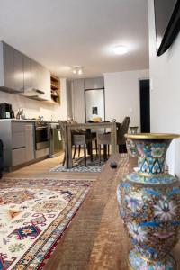 Nhà bếp/bếp nhỏ tại Marina Views Simon's Town