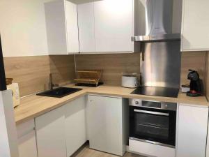 Billede fra billedgalleriet på Pleasant beachfront apartment i Collioure