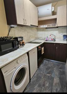 Køkken eller tekøkken på One room apartment 112 Аll-season в Св св Константин и Елена