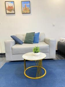 Et opholdsområde på Apartement Chaleureux et Prestigieux + 2 billeder