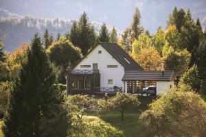 Naturlandskabet i nærheden af villaen