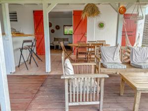 Billede fra billedgalleriet på Gîte Bleu Caraïbes - Vue mer i Grand-Bourg + 30 billeder