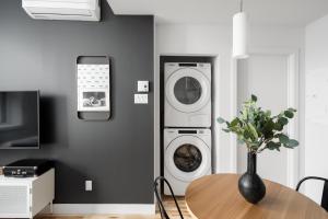 Et tv og/eller underholdning på The Alexander Hotel - Old Montreal