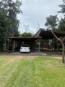 En have udenfor Casa termas guaviyu