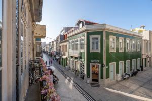 Khu vực xung quanh gần nhà khách