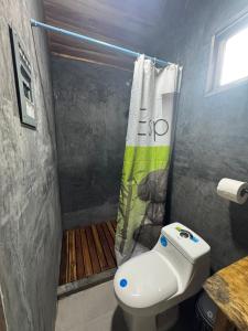 Koupelna v ubytování Tiny House Surf Nature and Relaxation