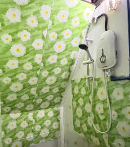 Et badeværelse på SABAYA HOMESTAY