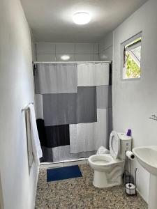 Koupelna v ubytování The Breeze Villa