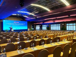 Møde- og/eller konferencelokalet på Koi Resort & Spa Hoi An