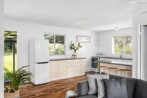 Køkken eller tekøkken på All Decked Out