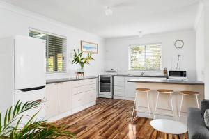 Køkken eller tekøkken på All Decked Out + 17 billeder