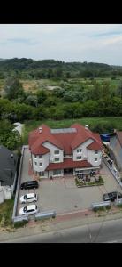 Et luftfoto af Zlatni San