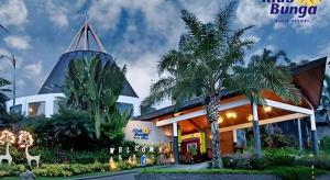 En have udenfor KLUB BUNGA THEME PARK HOTEL