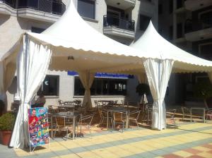 努利亚索公寓餐厅或其他用餐的地方