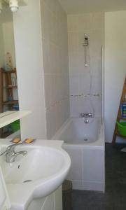 Ванная комната в Domaine Du Randier