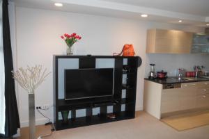 A kitchen or kitchenette at The Sands