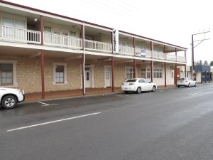 Photo de la galerie de l'établissement Smugglers Inn Studio Apartments, à Victor Harbor