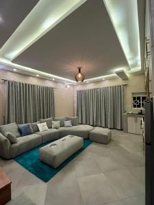 Et opholdsområde på Dim de Lights Jinja