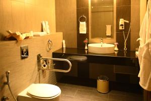 Koupelna v ubytování Al Olaya Suites Hotel
