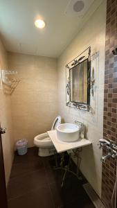 Phòng tắm tại Elephant Garden Homestay +30 ảnh