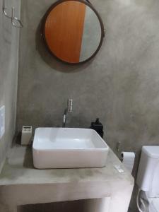 Koupelna v ubytování Kitnet in São Gonçalo do Rio das Pedras, Serro-MG