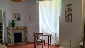 Afbeelding uit fotogalerij van La Chambre Emeraude in Saint-Raphaël