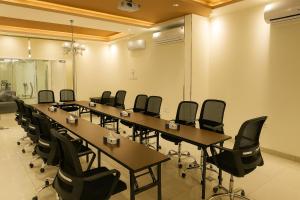 Konferenční prostory v ubytování اجنحة الســــــــــرايا المخدومة