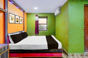 Galeriebild der Unterkunft Super Collection O Karnampet Gate Formerly KVS Residency in Jāmb