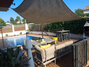 Swimmingpoolen hos eller tæt på MORERA BLANCA piscina, barbacoa, chill-out