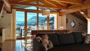 Nespecifikovaný výhled na hory nebo výhled na hory při pohledu z apartmánu