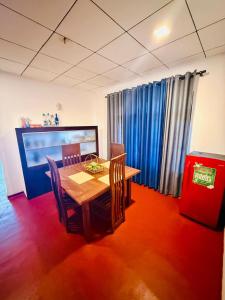 Et opholdsområde på Dimuthu Cottage Hiriketiya