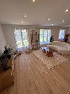 Posezení v ubytování Jolie maison au calme de l'orée de sologne