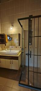 Et badeværelse på MyHomeSapanca