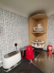 Fotografie z fotogalerie ubytování Lower ground floor Studio in Stockport v destinaci Stockport