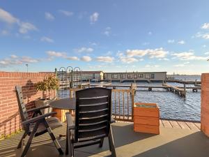 Udsigt til en flod der løber i nærheden af hotellet