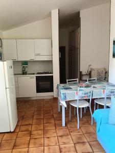 Køkken eller tekøkken på Appartamento a La Maddalena