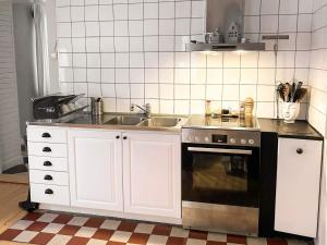 Køkken eller tekøkken på 7 person holiday home in DOCKSTA