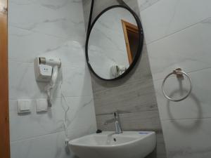 Et badeværelse på Shams House