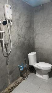 Et badeværelse på Mook Phoopha Guest House