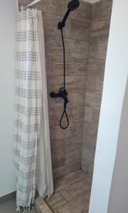 Et badeværelse på MonteWave Cabaña + 5 billeder