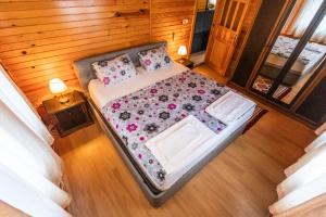 En eller flere senge i et værelse på House Holiday Dilek