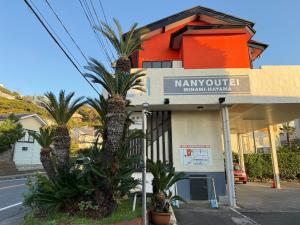 Bygningen som lejligheden ligger i + 91 billeder