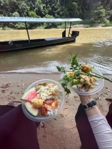 Mad på pensionatet eller i nærheden