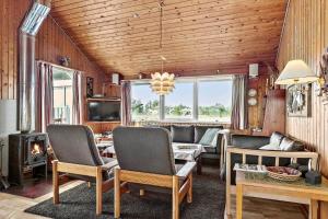 Et tv og/eller underholdning på 323-Thisted-Pighvarvej-27