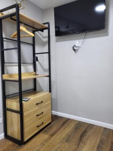 Et tv og/eller underholdning på Santa Catalina Surf Studio