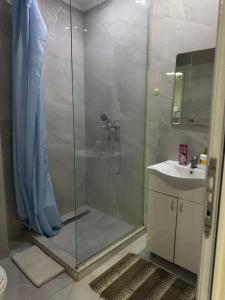 Et badeværelse på Apartman 22