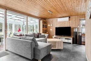 Et tv og/eller underholdning på 317-Thisted-Molgaardsvej-65