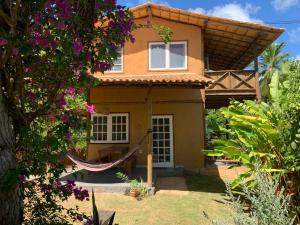 En have udenfor Casa da mata- Vista linda pra mata e jardim privativo