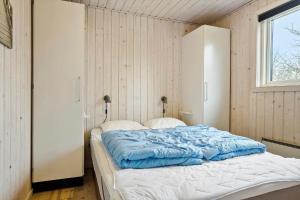 En eller flere senge i et værelse på 1322-Snedsted-Lykkens-Hab-21